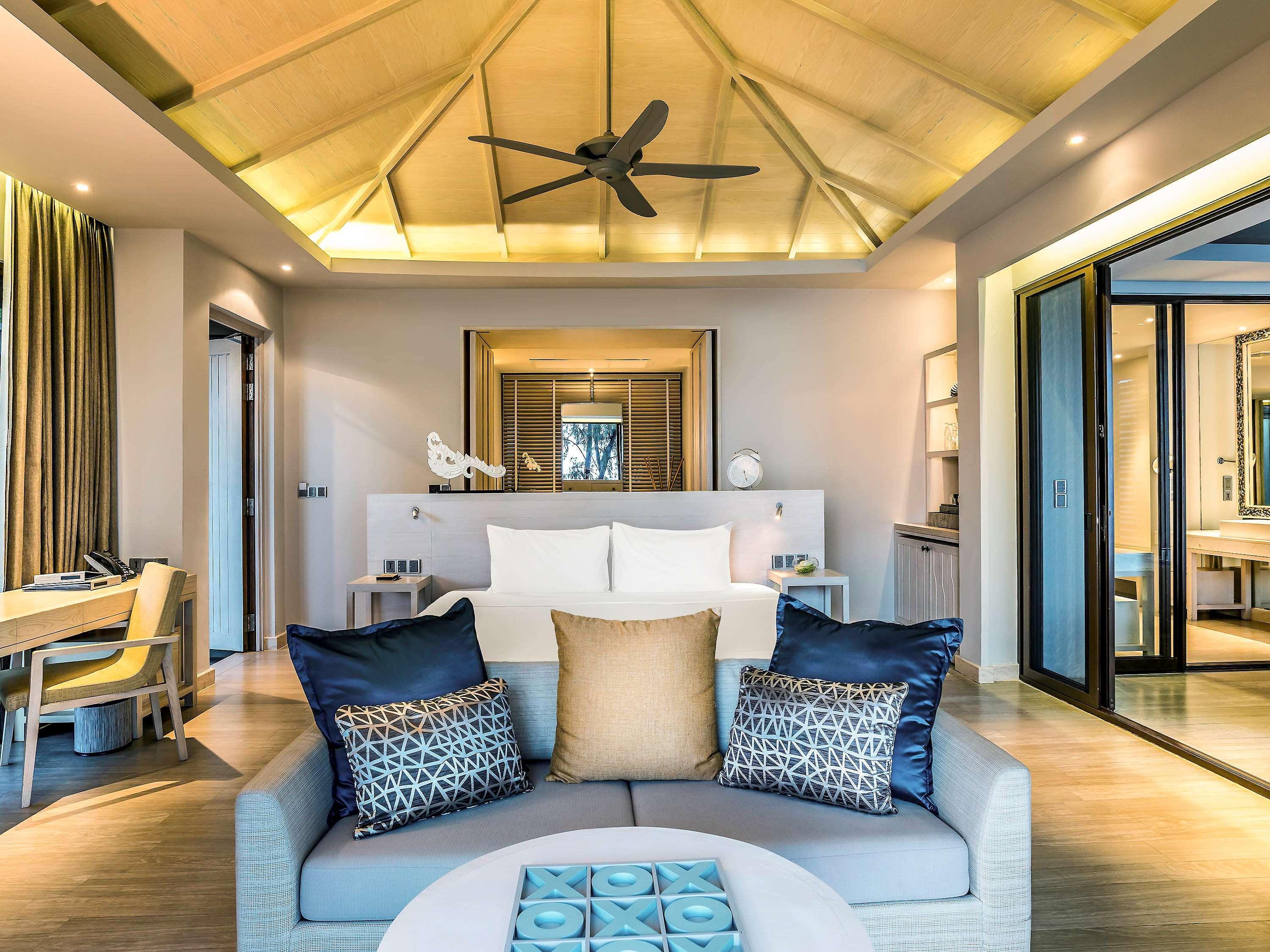Pullman Phuket Arcadia Naithon Beach المظهر الخارجي الصورة The interior of a two-bedroom villa