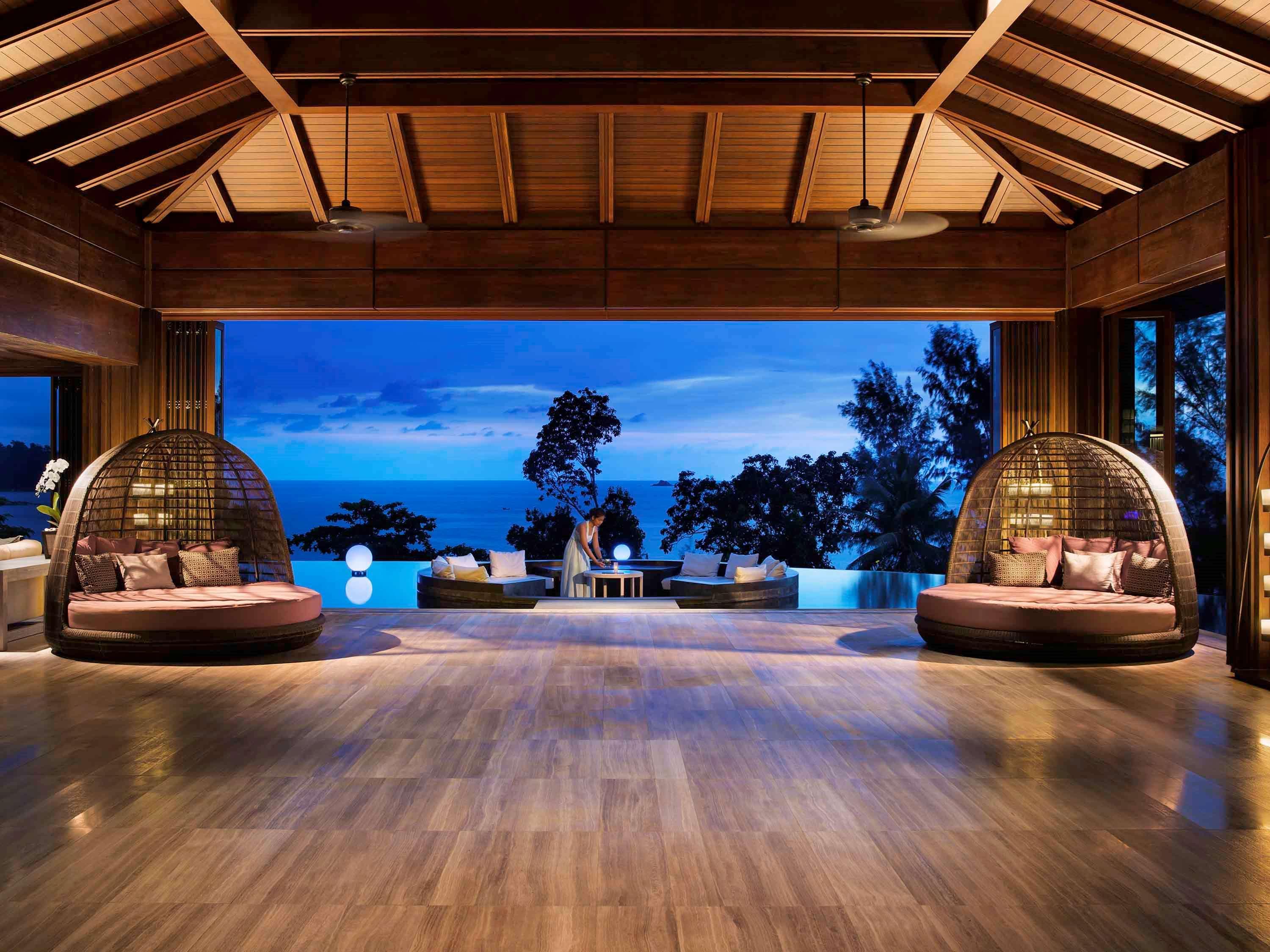 Pullman Phuket Arcadia Naithon Beach المظهر الخارجي الصورة The lobby of the resort