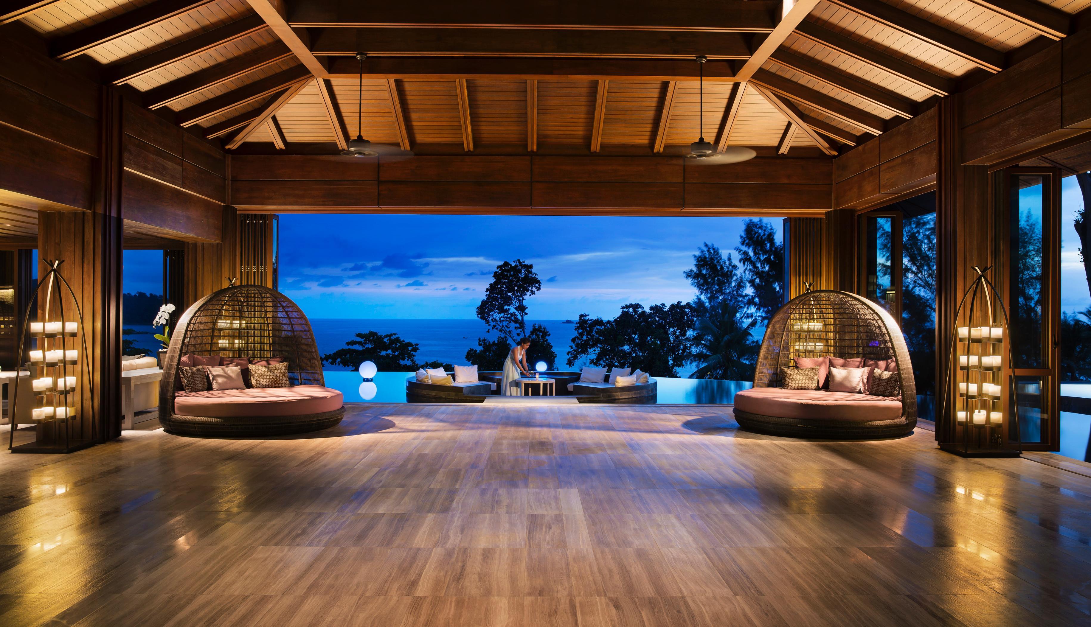 Pullman Phuket Arcadia Naithon Beach المظهر الخارجي الصورة The lobby at the resort